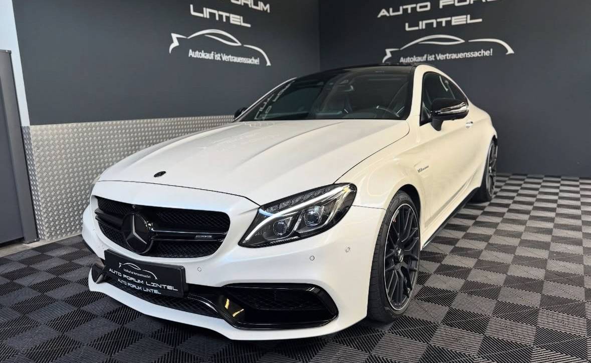 Mercedes-Benz C 63 S AMG COUPE